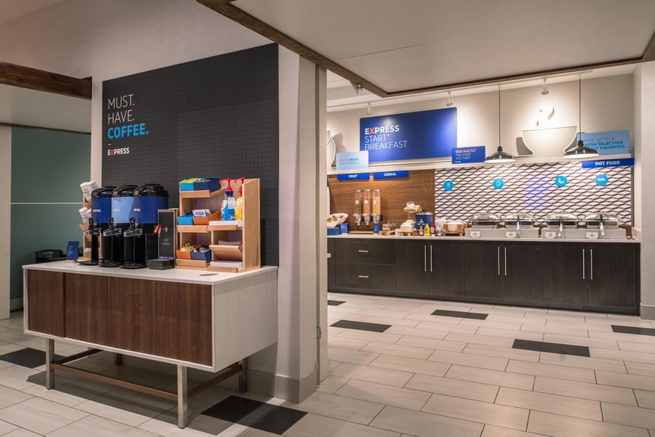 Holiday Inn Express & Suites Farmville By Ihg Buitenkant foto