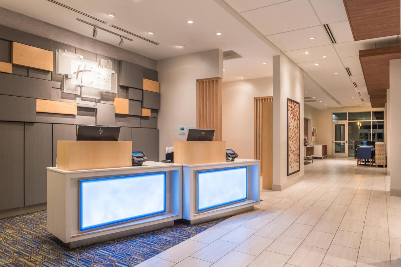 Holiday Inn Express & Suites Farmville By Ihg Buitenkant foto