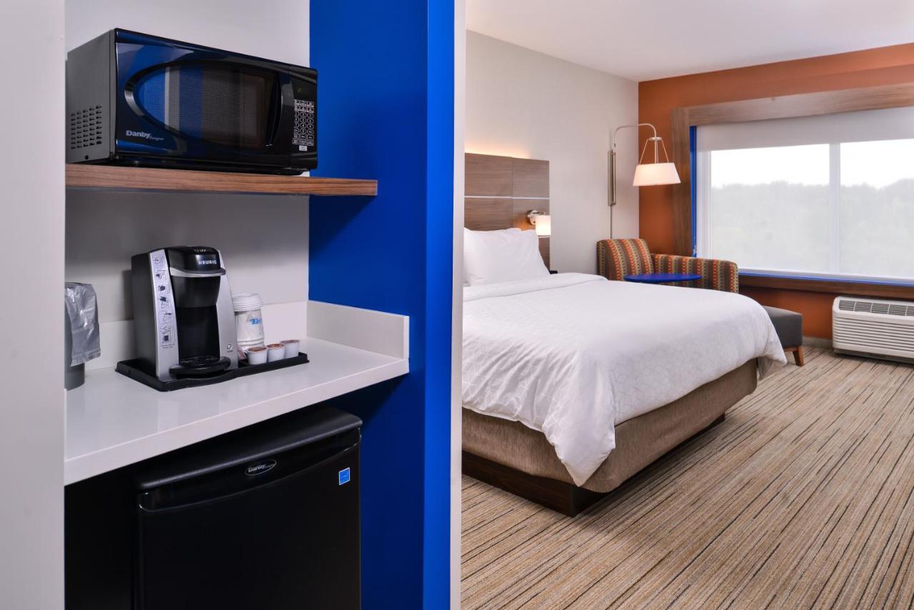 Holiday Inn Express & Suites Farmville By Ihg Buitenkant foto