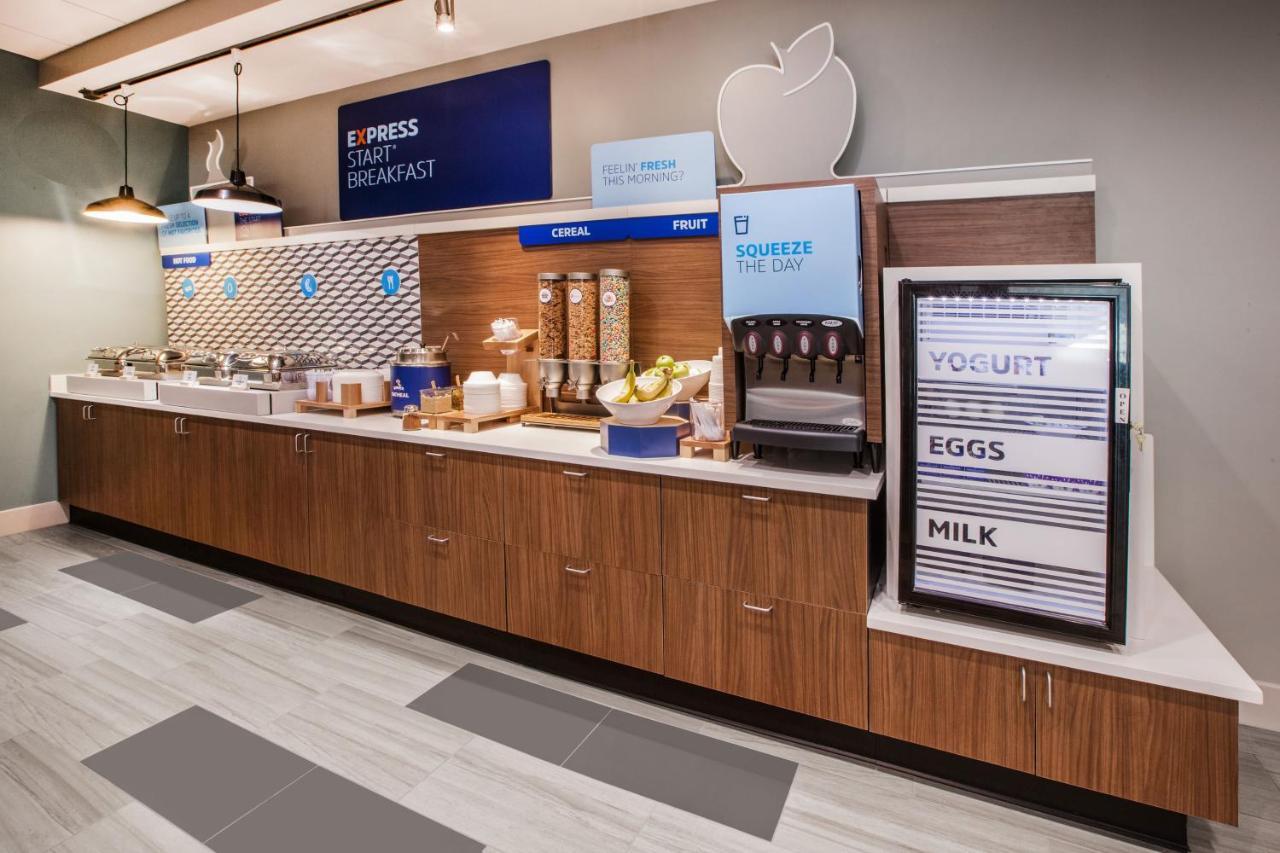 Holiday Inn Express & Suites Farmville By Ihg Buitenkant foto
