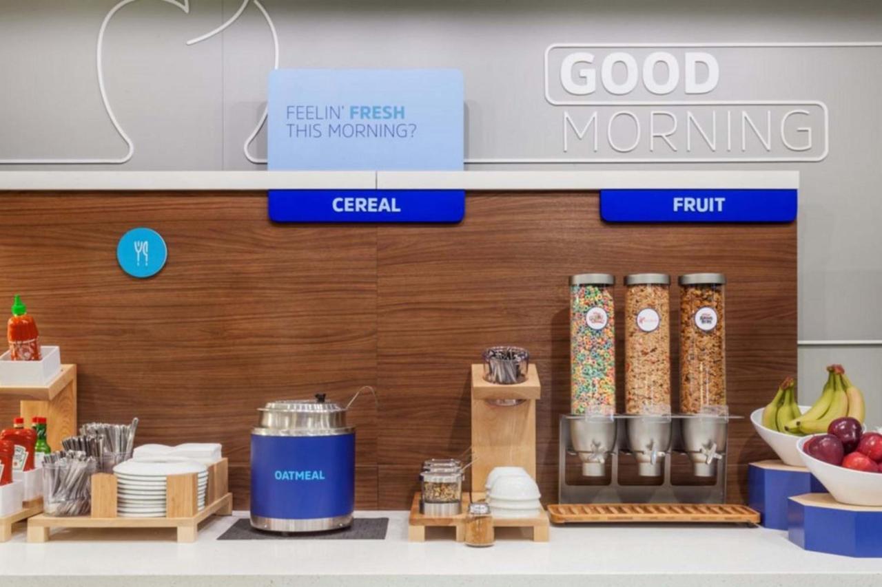Holiday Inn Express & Suites Farmville By Ihg Buitenkant foto
