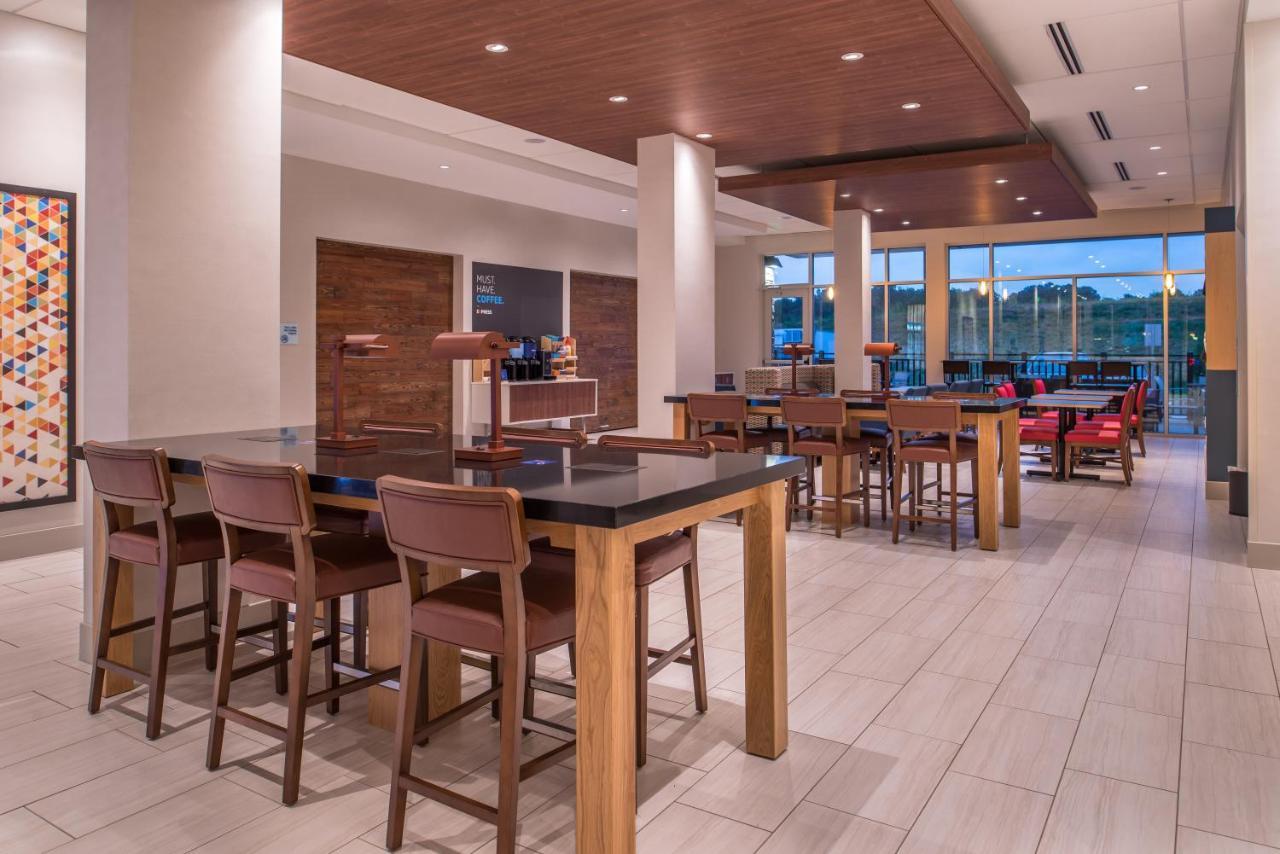 Holiday Inn Express & Suites Farmville By Ihg Buitenkant foto